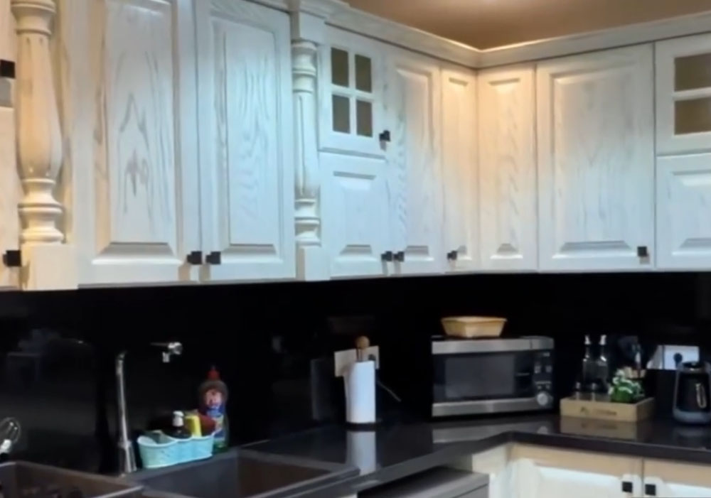 Feel the Art of Luxury Kitchen by Tarek Omar Designs