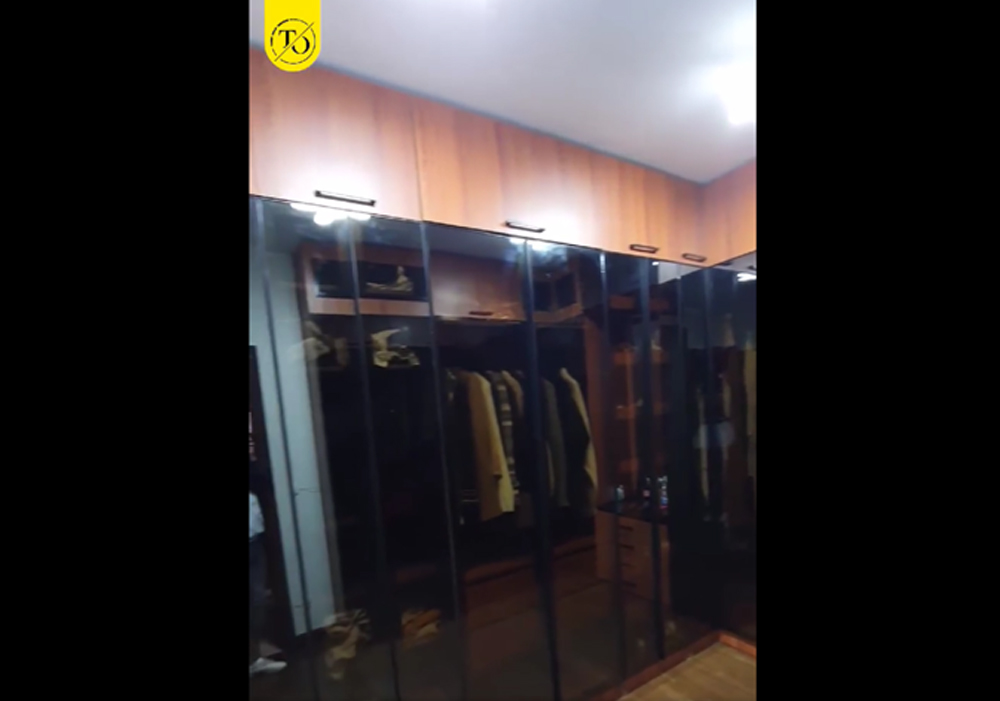 استبدل الدولاب التقليدي بدريسنج روم تضيف جمال لبيتك وستايلك.🤩